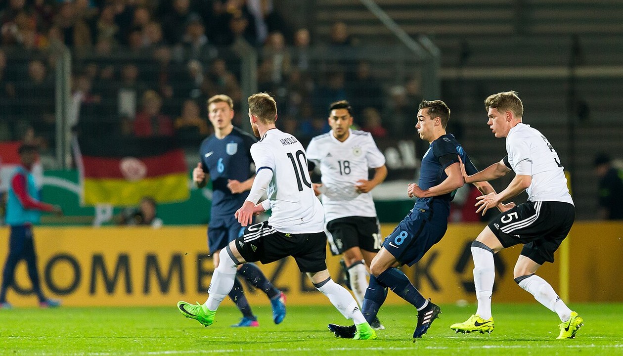 Nadiem Amiri privat: Familie, Karriere und Hintergründe zum Nationalspieler des FSV Mainz 05 Nadiem Amiri privat: Familie, Karriere und Hintergründe zum Nationalspieler des FSV Mainz 05