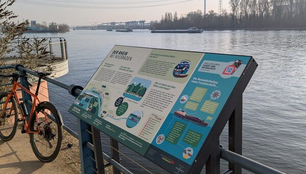 Neun Informationstafeln ergänzen Wissensangebote an Wiesbadener Uferwegen