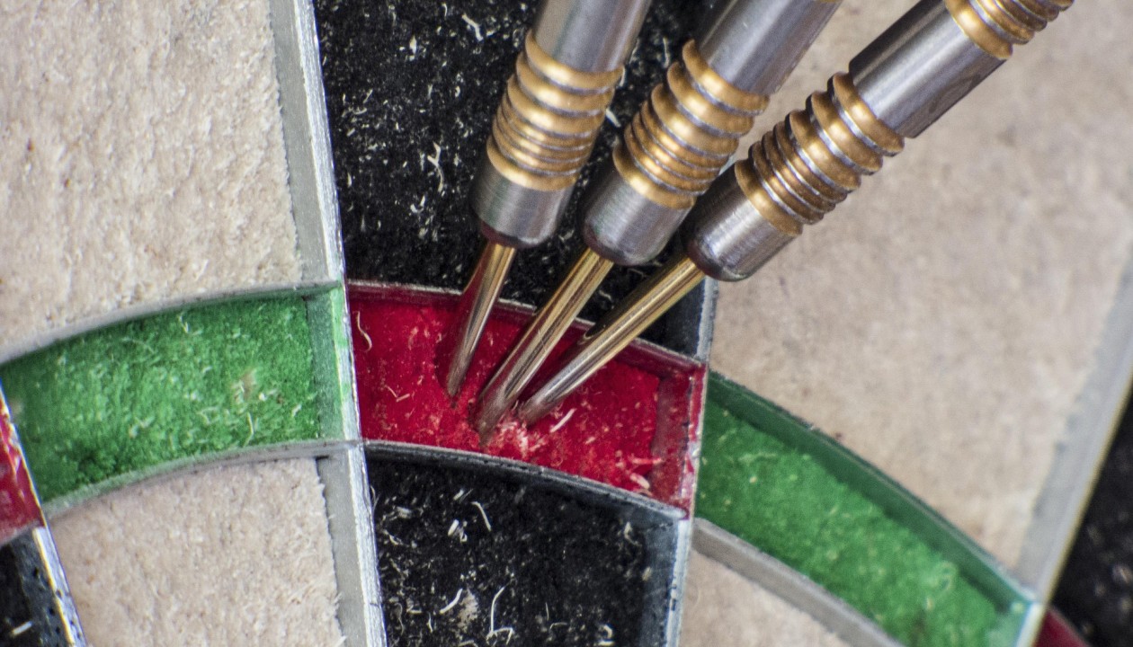 PDC Q School 2024 Ergebnisse: Alle Qualifikanten, Spielpläne und Analysen