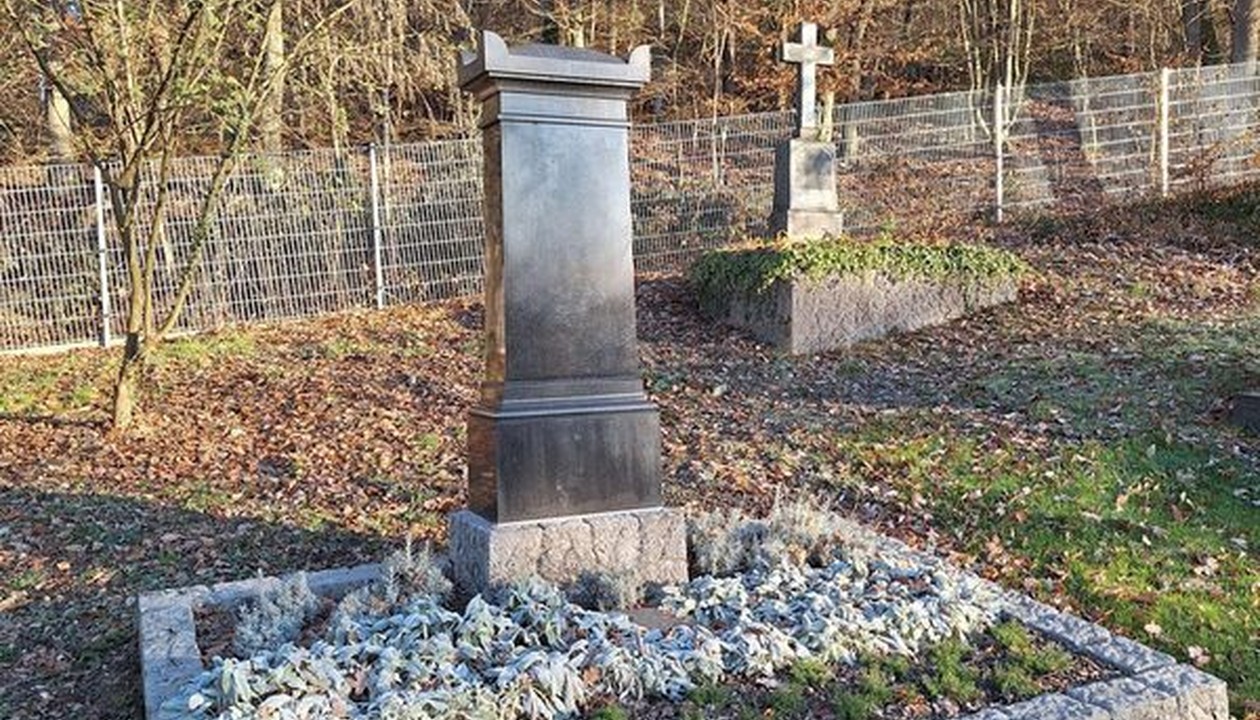 Wiesbaden eröffnet pflegefreie Urnengrabstätte auf dem Friedhof Rambach